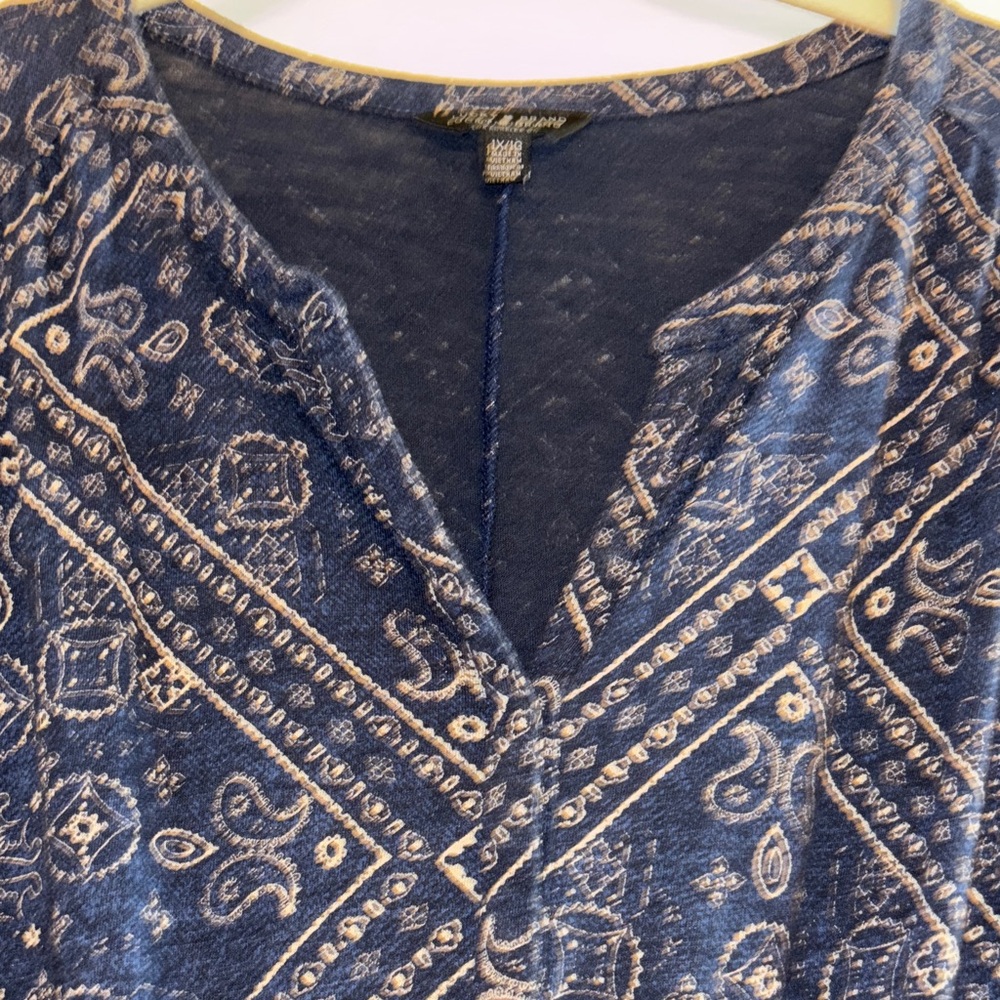 Lucky Brand woman’s blouse - Picture 6 of 7